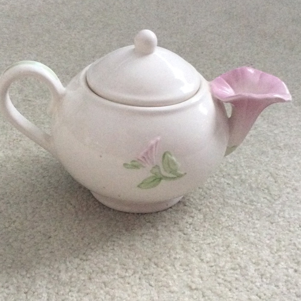 Teleflora ceramic teapot